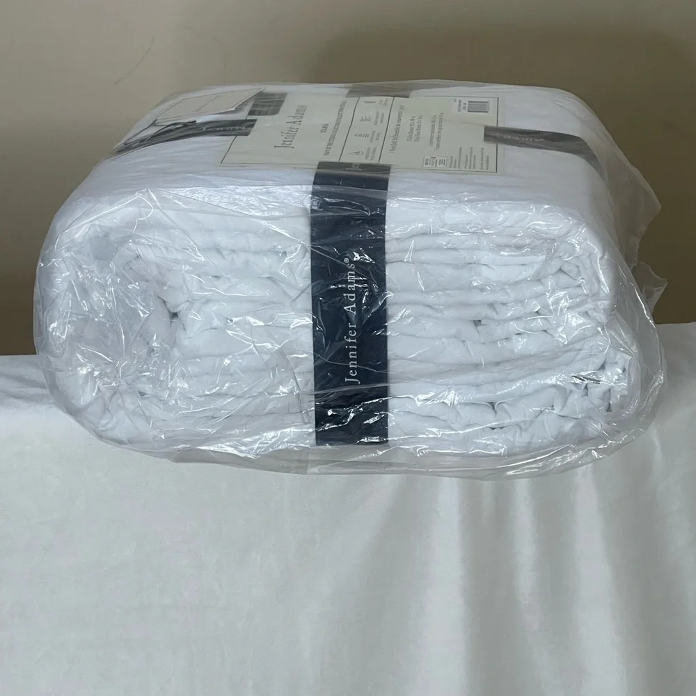 White Quilt Set